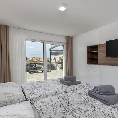 Spacious Pool - Happy * Crikvenica