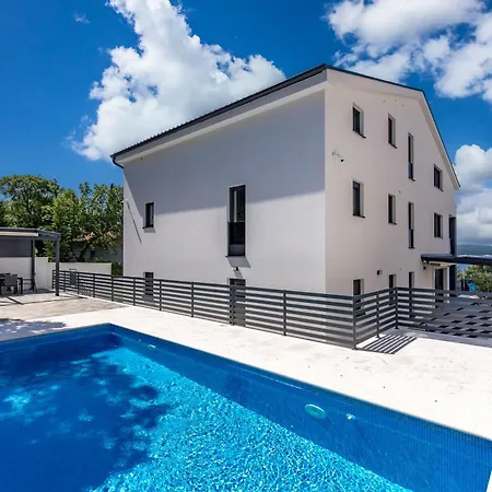 Apartment Spacious Pool - Happy Crikvenica