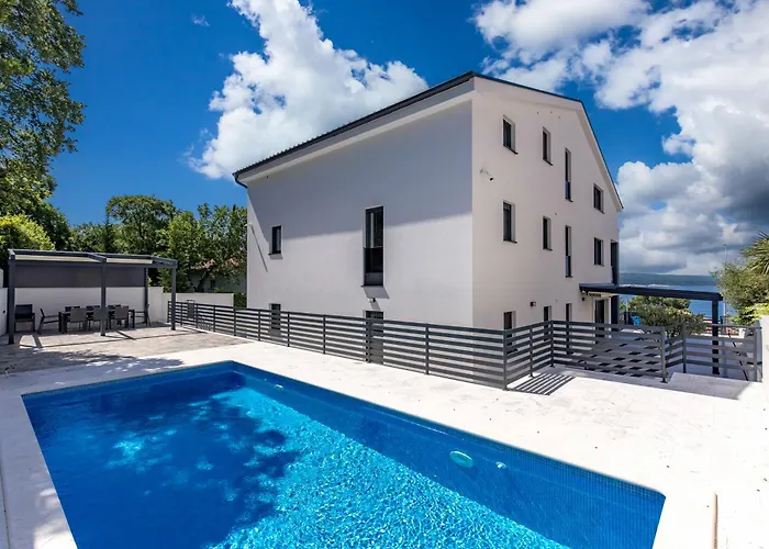 Apartmán Spacious Pool - Happy Crikvenica